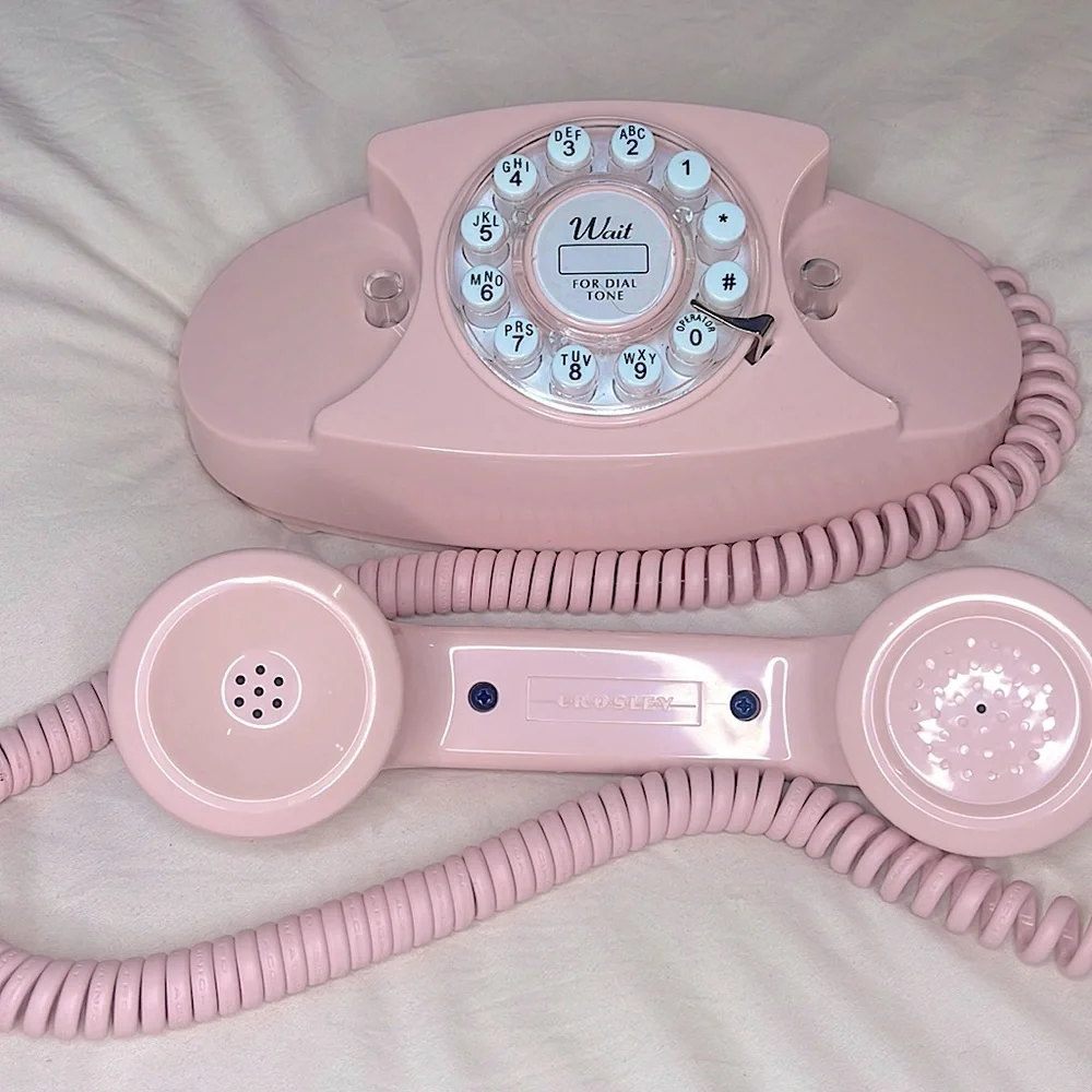 Pink Princess Push Button Phone - Picture 7 of 8